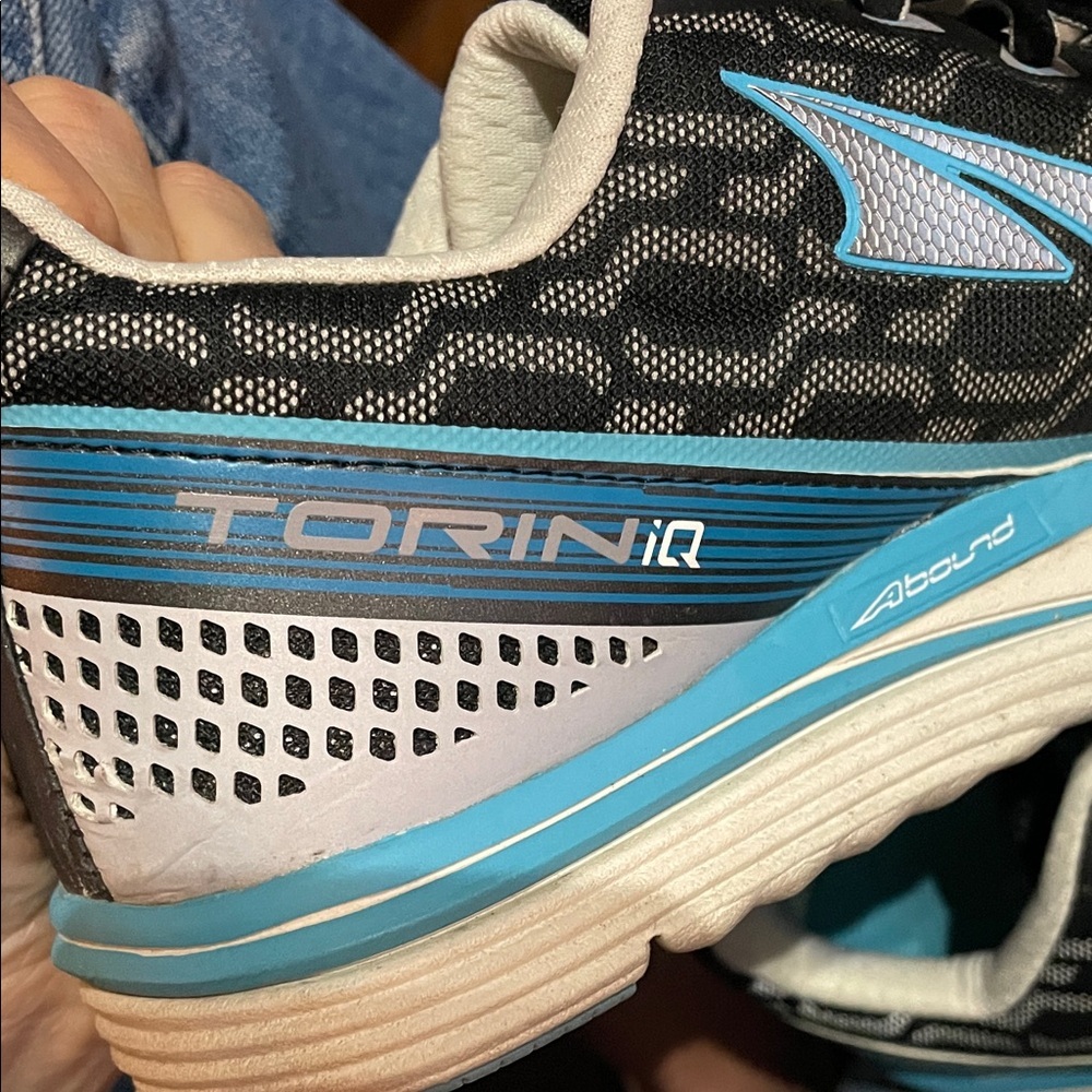 Altra Women's Torin iQ Sneakers - Black, Teal & White‎ - Picture 3 of 7